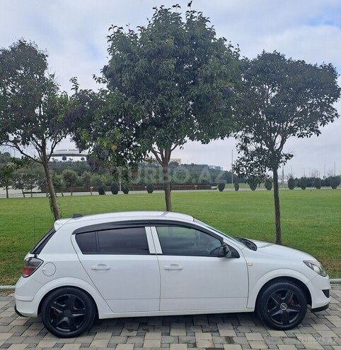 Opel Astra 2010, 205,500 km - 1.4 l - Bakı