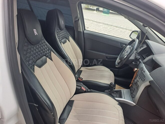 Opel Astra 2010, 205,500 km - 1.4 l - Bakı