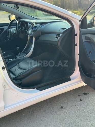 Hyundai Elantra 2013, 180,000 km - 1.8 l - Bakı