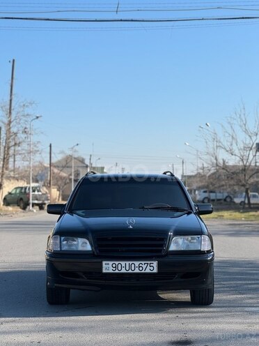 Mercedes C 220 d 1999, 257,000 km - 2.2 л - Yevlax