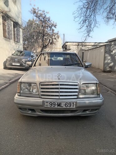 Mercedes E 250 1994, 434,262 km - 2.5 l - Bakı