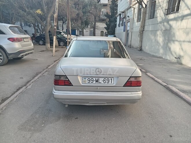 Mercedes E 250 1994, 434,262 km - 2.5 l - Bakı