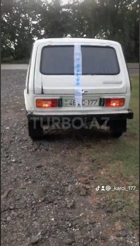 LADA (VAZ) Niva 1988, 300,000 km - 1.7 l - Oğuz