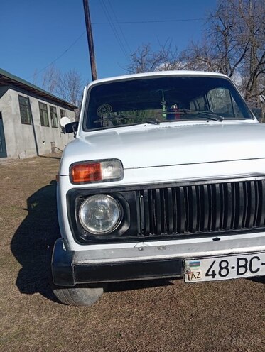 LADA (VAZ) Niva 1988, 300,000 km - 1.7 l - Oğuz