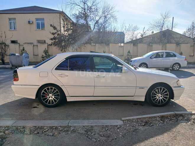 Mercedes C 230 1999, 257,000 km - 2.3 l - Yevlax