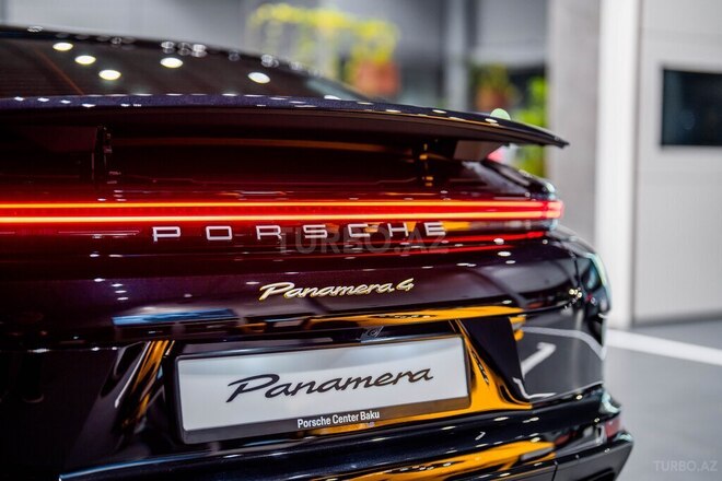 Porsche Panamera 4 E-Hybrid-7