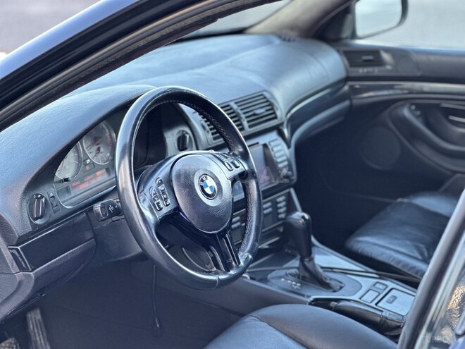 BMW 525 2001, 280,000 km - 2.5 l - Bakı
