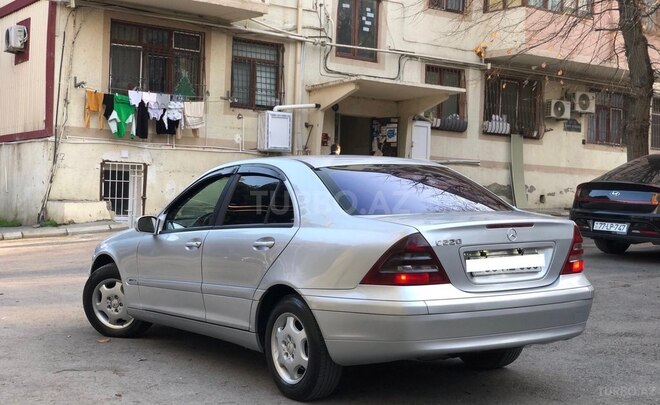 Mercedes C 220 d 2000, 399,234 km - 2.2 л - Bakı