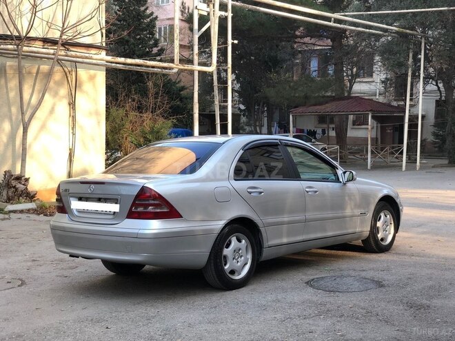Mercedes C 220 d 2000, 399,234 km - 2.2 л - Bakı
