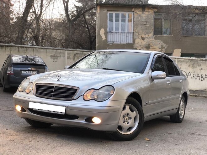 Mercedes C 220 d 2000, 399,234 km - 2.2 л - Bakı