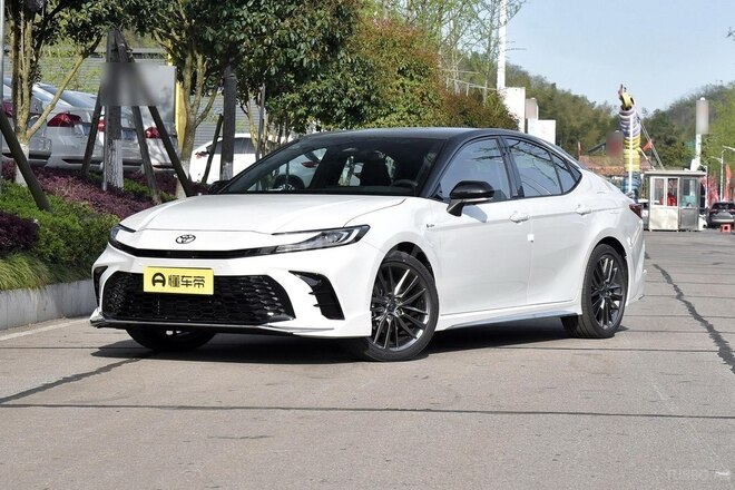 Toyota Camry-1