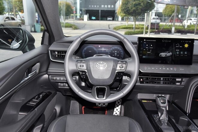 Toyota Camry-12