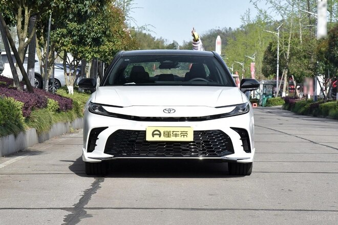 Toyota Camry-2