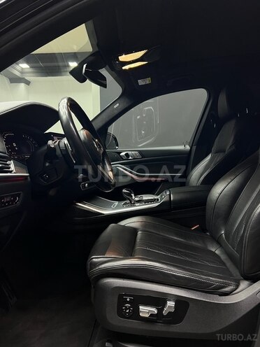 BMW X7-14