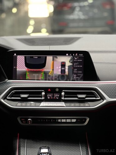 BMW X7-21