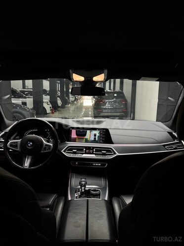 BMW X7-19
