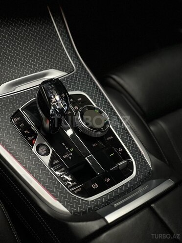 BMW X7-13