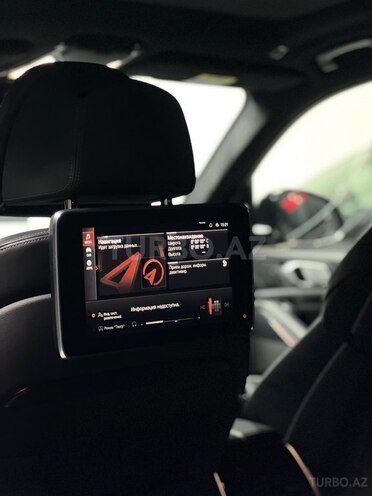 BMW X7-15
