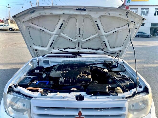 Mitsubishi Pajero io 1999, 221,423 km - 1.8 l - Bakı