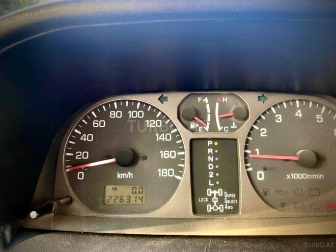 Mitsubishi Pajero io 1999, 221,423 km - 1.8 l - Bakı