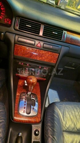 Audi A6 2000, 191,000 km - 2.5 l - Bakı