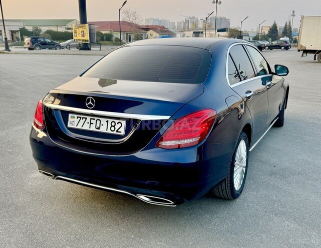 Mercedes C 250 4MATIC 2015, 177,800 km - 2.0 л - Bakı