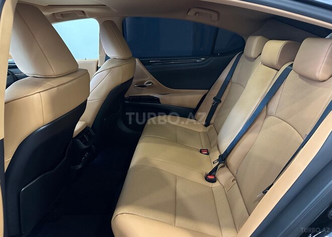 Lexus ES 300h 2023, 2,700 km - 2.5 l - Bakı