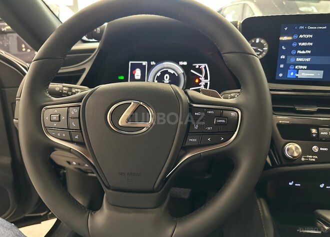 Lexus ES 300h 2023, 2,700 km - 2.5 l - Bakı