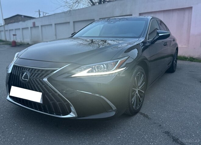 Lexus ES 300h 2023, 2,700 km - 2.5 l - Bakı