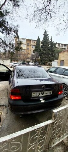 Opel Vectra 1997, 220,000 km - 1.8 l - Bakı