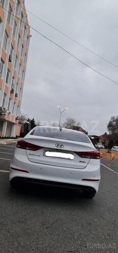 Hyundai Elantra 2016, 188,000 km - 1.6 л - Bakı