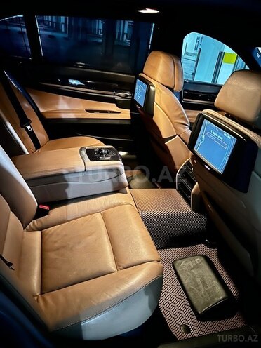 BMW 740 2009, 272,000 km - 3.0 l - Bakı