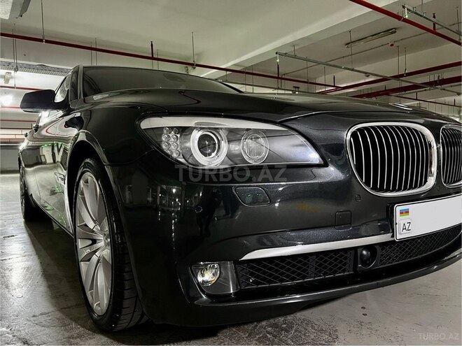 BMW 740 2009, 272,000 km - 3.0 l - Bakı