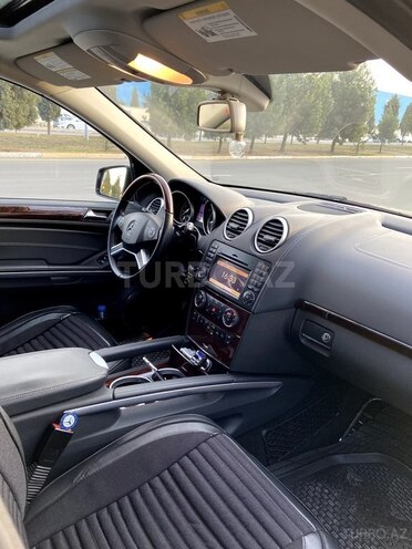 Mercedes GL 550 2011, 48,000 km - 5.4 l - Gəncə