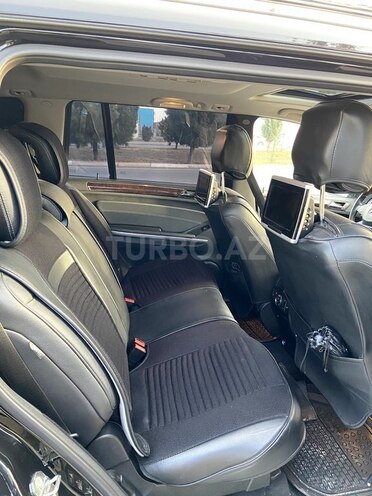 Mercedes GL 550 2011, 48,000 km - 5.4 l - Gəncə