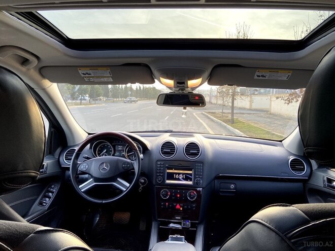 Mercedes GL 550 2011, 48,000 km - 5.4 l - Gəncə
