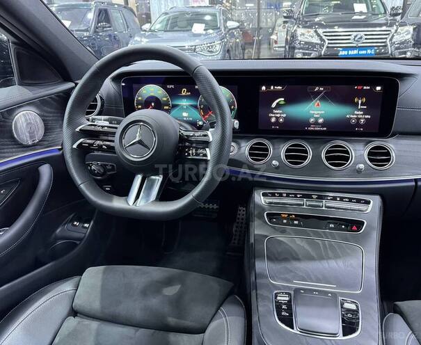 Mercedes E 300 e-9