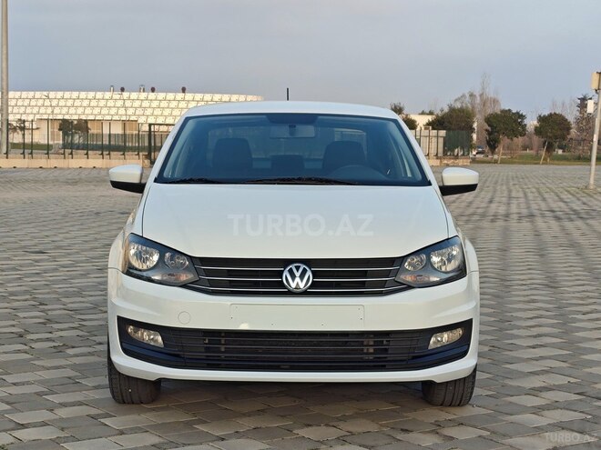 Volkswagen Polo 2015, 143,243 km - 1.6 l - Bakı