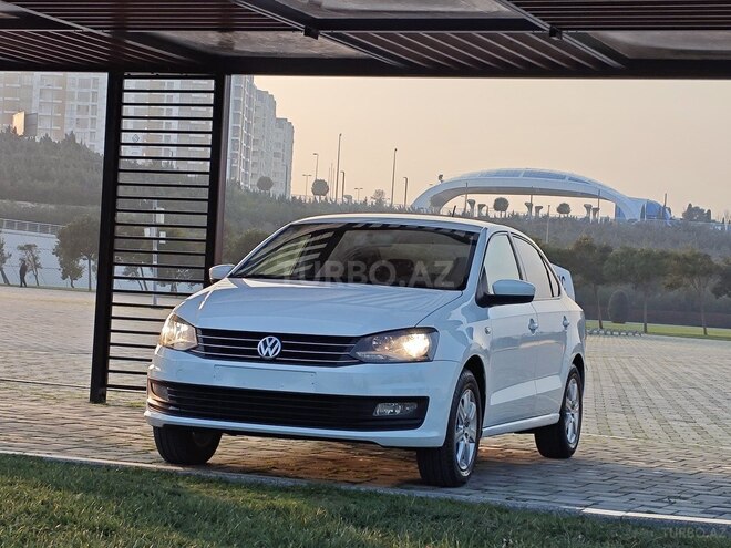 Volkswagen Polo 2015, 143,243 km - 1.6 l - Bakı