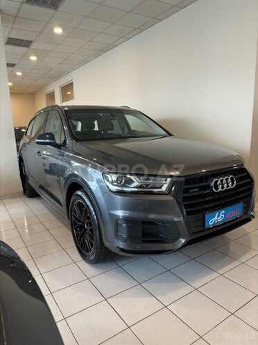 Audi Q7-2