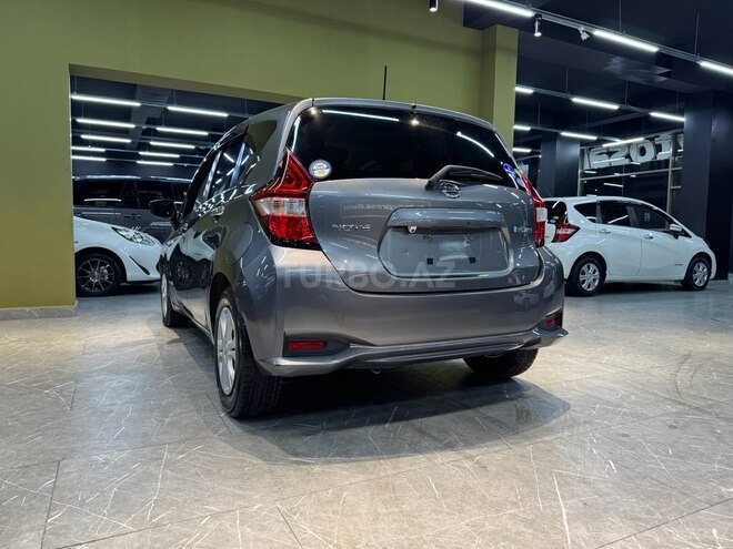 Nissan Note-9