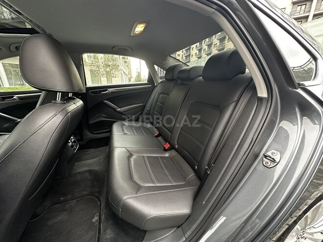 Volkswagen Passat 2017, 45,000 km - 1.8 l - Bakı