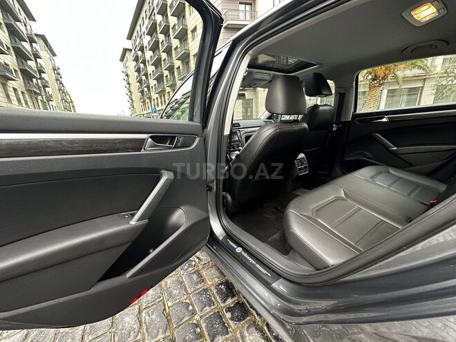 Volkswagen Passat 2017, 45,000 km - 1.8 l - Bakı