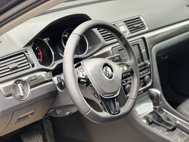 Volkswagen Passat 2017, 45,000 km - 1.8 l - Bakı