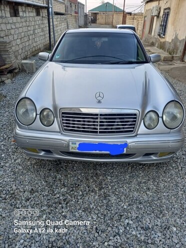 Mercedes E 230 1997, 402,638 km - 2.3 l - Bakı