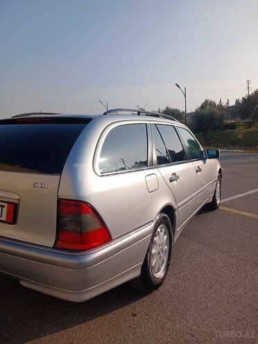 Mercedes C 220 d 2000, 350,000 km - 2.2 l - Xırdalan