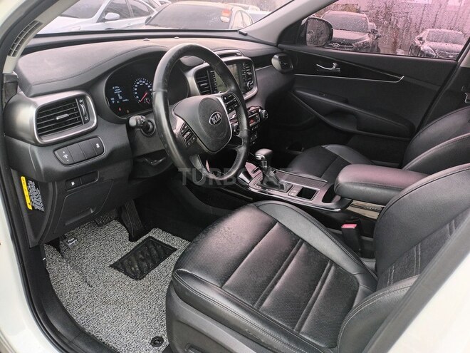 Kia Sorento-10
