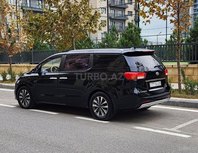Kia Carnival 2015, 270,000 km - 2.2 l - Bakı