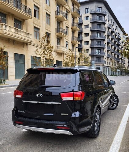 Kia Carnival 2015, 270,000 km - 2.2 l - Bakı