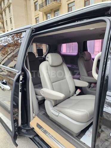 Kia Carnival 2015, 270,000 km - 2.2 l - Bakı